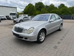 Silber Gebraucht 2002 Mercedes E200 Limousine | 4.299 € (Fairer Preis)