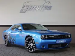 B5 blue pearlcoat Gebraucht 2016 Dodge Challenger Coupé | 33.900 € (Guter Preis)
