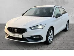 Weiß Gebraucht 2023 Seat Leon FR Limousine | 21.475 € (Guter Preis)
