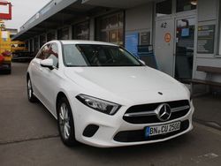 Weiß Gebraucht 2022 Mercedes A250 Progressive Limousine | 24.450 € (Fairer Preis)