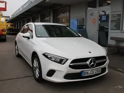Weiß Gebraucht 2022 Mercedes A250 Progressive Limousine | 24.450 € (Guter Preis)