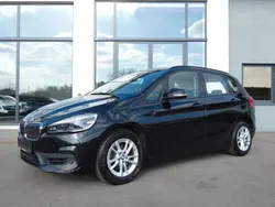 Schwarz Gebraucht 2018 BMW 218 Active Tourer Advantage Van / Kleinbus | 13.990 € (Guter Preis)