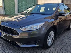 Grau Gebraucht 2015 Ford Focus Trend Kleinwagen | 6.500 € (Fairer Preis)
