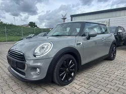 Grau Gebraucht 2017 Mini ONE Kleinwagen | 13.999 € (Fairer Preis)