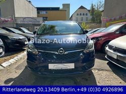 Blau Gebraucht 2016 Opel Zafira Tourer Edition Van / Kleinbus | 10.690 € (Etwas zu teuer)