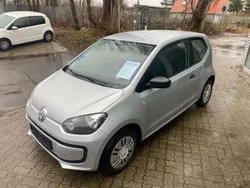 Silber Gebraucht 2013 VW up! take up! Kleinwagen | 3.800 €