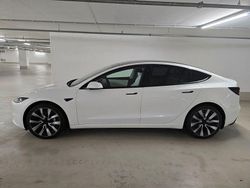 Weiß Gebraucht 2024 Tesla Model 3 Limousine | 44.900 € (Fairer Preis)