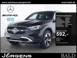 Obsidianschwarz metallic Gebraucht 2024 Mercedes GLC300e Avantgarde SUV | 62.790 € (Superpreis)
