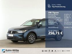 Blau Gebraucht 2022 VW Tiguan Life SUV | 27.975 € (Fairer Preis)