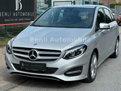 Silber Gebraucht 2017 Mercedes B200 Urban Van / Kleinbus | 18.890 € (Fairer Preis)