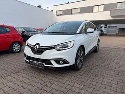 Weiß Gebraucht 2017 Renault Scénic IV Intens Van / Kleinbus | 10.795 € (Etwas zu teuer)