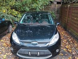 Schwarz Gebraucht 2011 Ford Fiesta Kleinwagen | 2.900 € (Teuer)