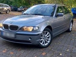 Grau Gebraucht 2004 BMW 320 Lifestyle Kombi | 4.999 € (Guter Preis)