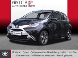 Schwarz Gebraucht 2017 Toyota Aygo X-wave Kleinwagen | 9.344 € (Fairer Preis)