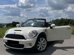 Weiß Gebraucht 2010 Mini Cooper S Cabriolet Cabrio | 9.700 € (Etwas zu teuer)