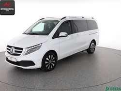 Weiß Gebraucht 2024 Mercedes V300 Van / Kleinbus | 66.880 €