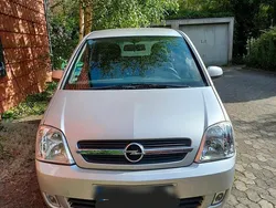 Grau Gebraucht 2005 Opel Meriva Edition Van / Kleinbus | 1.199 € (Guter Preis)