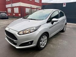 Silber Gebraucht 2017 Ford Fiesta Trend Kleinwagen | 5.800 € (Fairer Preis)