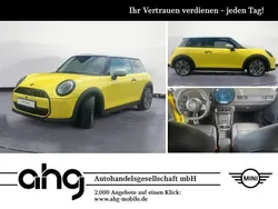Gelb Gebraucht 2025 Mini Cooper S Classic Kleinwagen | 33.350 € (Etwas zu teuer)