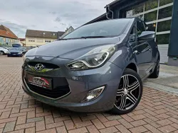 Grau Gebraucht 2011 Hyundai ix20 Style Van / Kleinbus | 5.490 € (Fairer Preis)