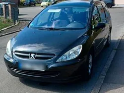 Schwarz Gebraucht 2003 Peugeot 307 Limousine | 700 € (Fairer Preis)