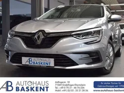 Grau Gebraucht 2021 Renault Mégane GrandTour Business Kombi | 16.990 € (Fairer Preis)