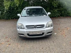 Silber Gebraucht 2005 Opel Vectra Eco Limousine | 1.000 € (Fairer Preis)