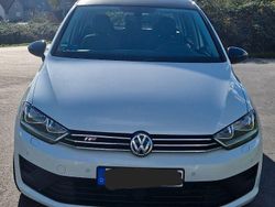 Weiß Gebraucht 2015 VW Golf Sportsvan LOUNGE Van / Kleinbus | 6.900 € (Superpreis)