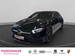 Schwarz Gebraucht 2019 Mercedes A200 AMG line Limousine | 20.490 € (Superpreis)