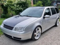 Silber Gebraucht 2000 VW Bora Highline Limousine | 3.500 € (Etwas zu teuer)