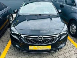 Graphitschwarz Gebraucht 2016 Opel Astra Innovation Kleinwagen | 11.200 € (Fairer Preis)