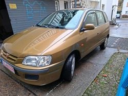 Gold Gebraucht 1999 Mitsubishi Space Star Van / Kleinbus | 999 € (Fairer Preis)