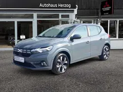 Grau Gebraucht 2025 Dacia Sandero Expression Kleinwagen | 17.630 € (Fairer Preis)