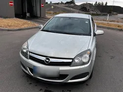 Silber Gebraucht 2005 Opel Astra OPC Coupé | 1.600 €
