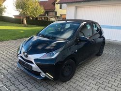 Schwarz Gebraucht 2016 Toyota Aygo Kleinwagen | 6.990 € (Fairer Preis)