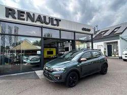 Zeder grün Neu 2025 Dacia Sandero Extreme Kleinwagen | 20.990 € (Fairer Preis)
