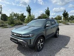 Grün Neu 2025 Dacia Duster Journey SUV | 29.829 € (Etwas zu teuer)