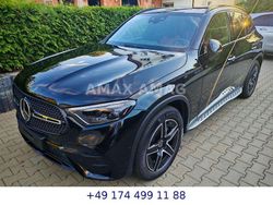 Schwarz Neu 2025 Mercedes GLC200 SUV | 68.901 €