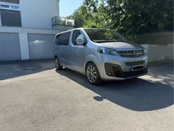 Grau Gebraucht 2021 Opel Zafira Life Edition Van | 40.300 € (Etwas zu teuer)