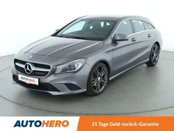 Grau Gebraucht 2016 Mercedes CLA200 Shooting Brake Urban Kombi | 19.010 € (Fairer Preis)