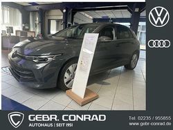 Grau Neu 2025 VW Golf VIII Style Limousine | 46.789 € (Teuer)
