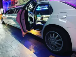 Weiß Gebraucht 2012 Chrysler 300C Limousine | 54.900 €