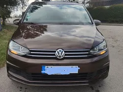 Braun Gebraucht 2016 VW Touran Comfortline Van / Kleinbus | 14.199 € (Fairer Preis)