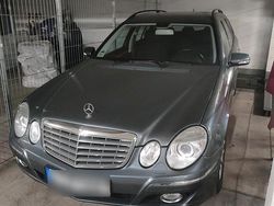 Grau Gebraucht 2008 Mercedes E220 Kombi | 4.200 € (Guter Preis)
