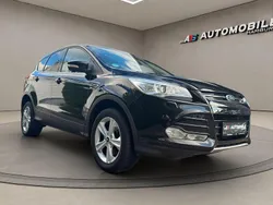 Schwarz Gebraucht 2016 Ford Kuga Titanium SUV | 11.950 € (Fairer Preis)