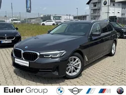 Grau Gebraucht 2022 BMW 530 Kombi | 35.177 € (Superpreis)