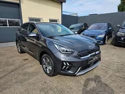 Grau Gebraucht 2020 Kia Niro Spirit SUV | 25.690 € (Teuer)