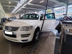 Weiß Gebraucht 2009 VW Touareg Individual SUV | 11.500 € (Teuer)
