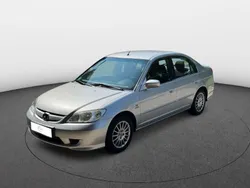 Silber Gebraucht 2005 Honda Civic Limousine | 2.450 € (Teuer)