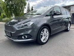 Grau Gebraucht 2015 Ford S-MAX Titanium Van / Kleinbus | 17.990 € (Etwas zu teuer)
